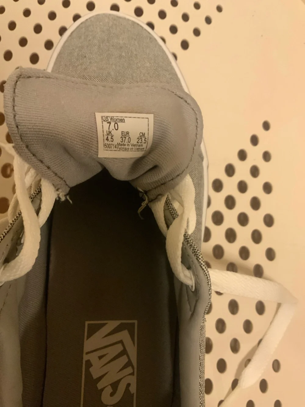 Vans - Picture 7 of 7